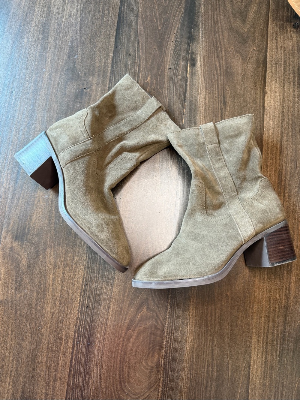 Steve Madden Suede Ankle Booties in Taupe